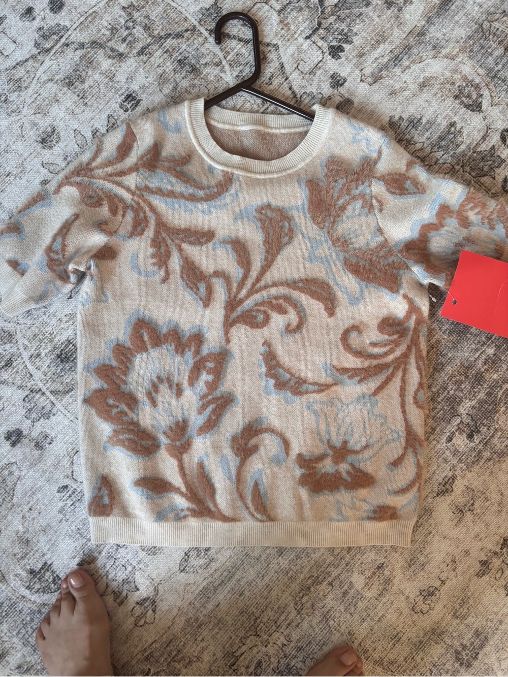 Floral Crewneck Short-Sleeve Sweater in Beige and Brown